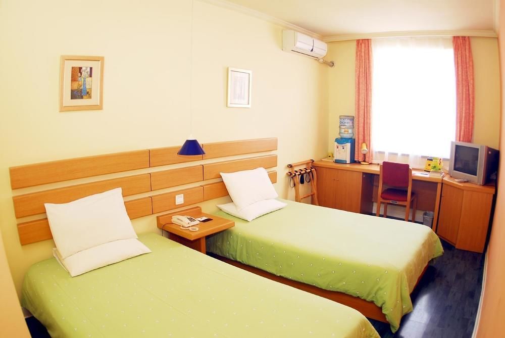 Home Inn Changchun Dajing Road Ouya Outlets Экстерьер фото