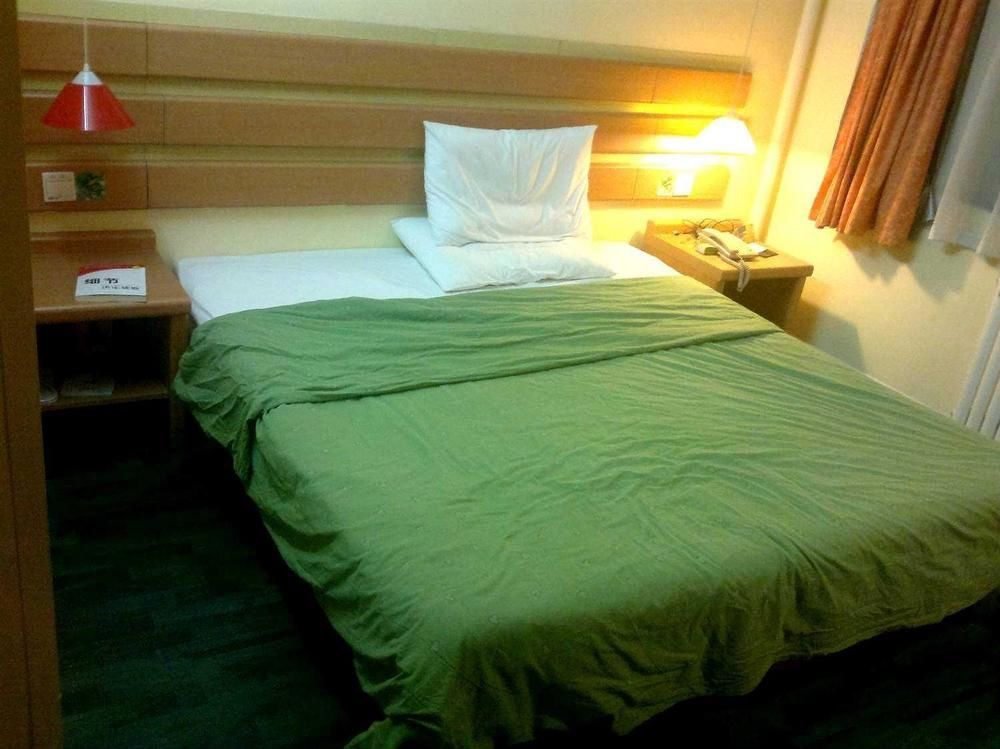 Home Inn Changchun Dajing Road Ouya Outlets Экстерьер фото